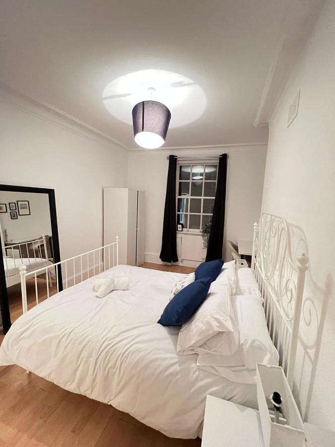 Lovely 2 Bed Flat In Soho! London Exteriör bild