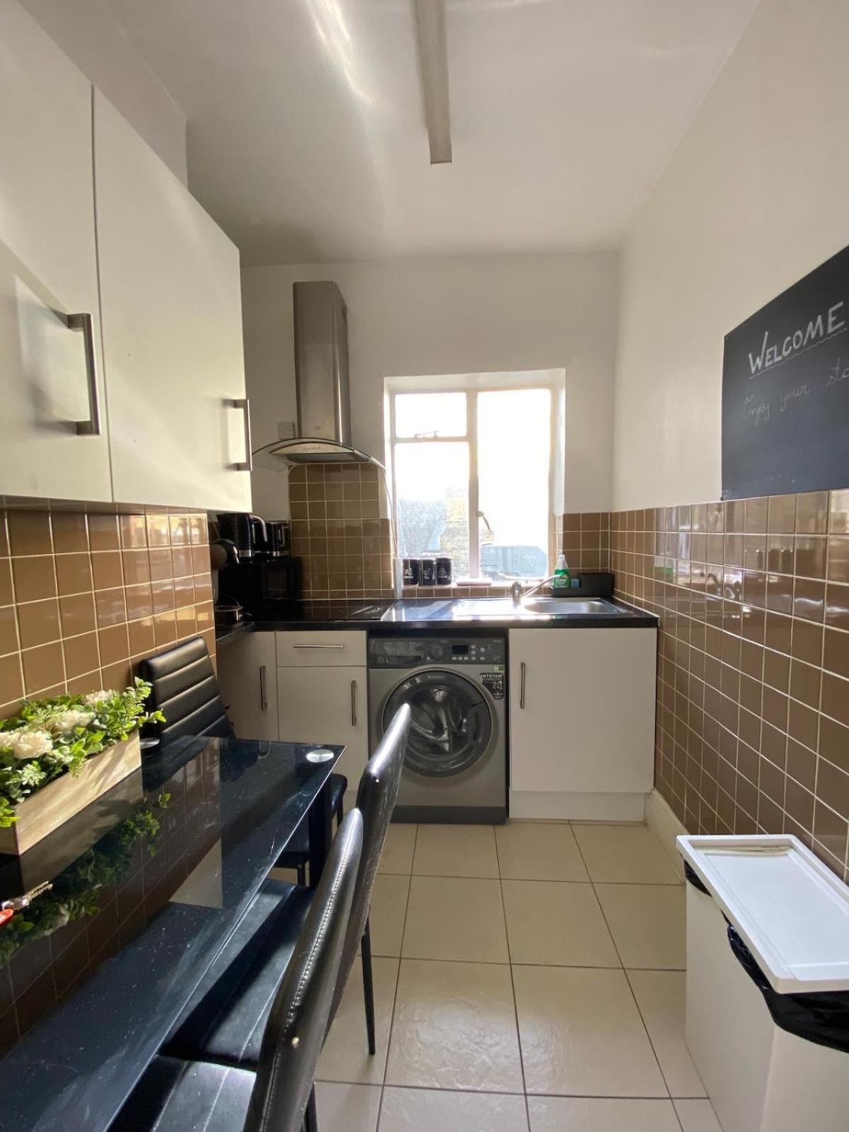 Lovely 2 Bed Flat In Soho! London Exteriör bild