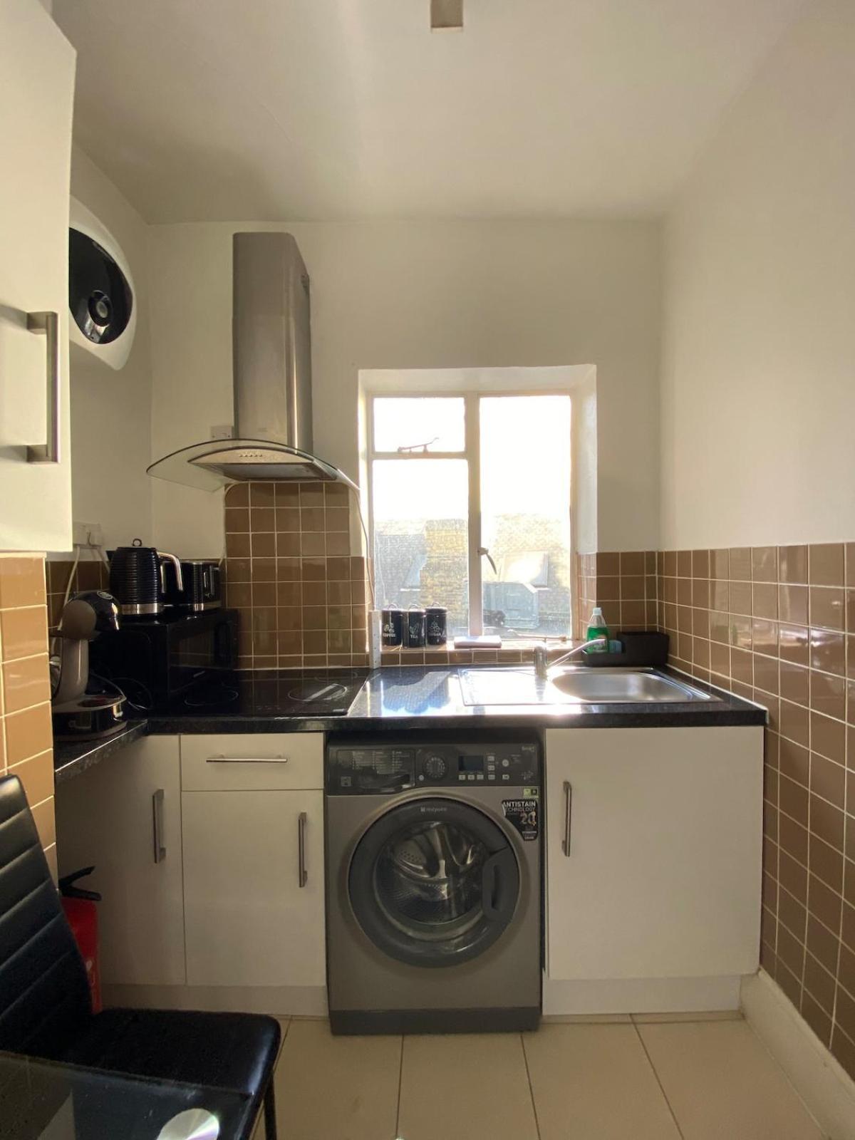 Lovely 2 Bed Flat In Soho! London Exteriör bild